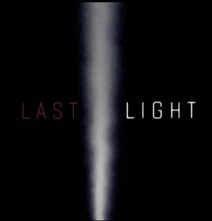 مسلسل Last Light الموسم الاول مترجم